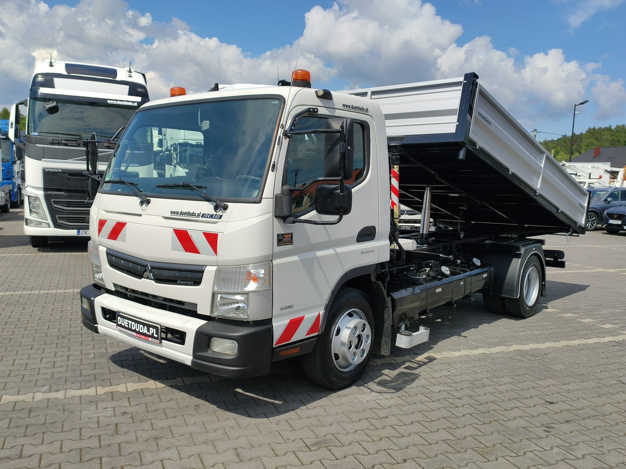 Mitsubishi Canter Fuso 9C18 3.0/180KM Automat, HDS FASSI F30 Wywrotka 3-str - Savivartis sunkvežimis, Sunkvežimis su kranu: foto 3 Mitsubishi Canter Fuso 9C18 3.0/180KM Automat, HDS FASSI F30 Wywrotka 3-str - Savivartis sunkvežimis, Sunkvežimis su kranu: foto 3