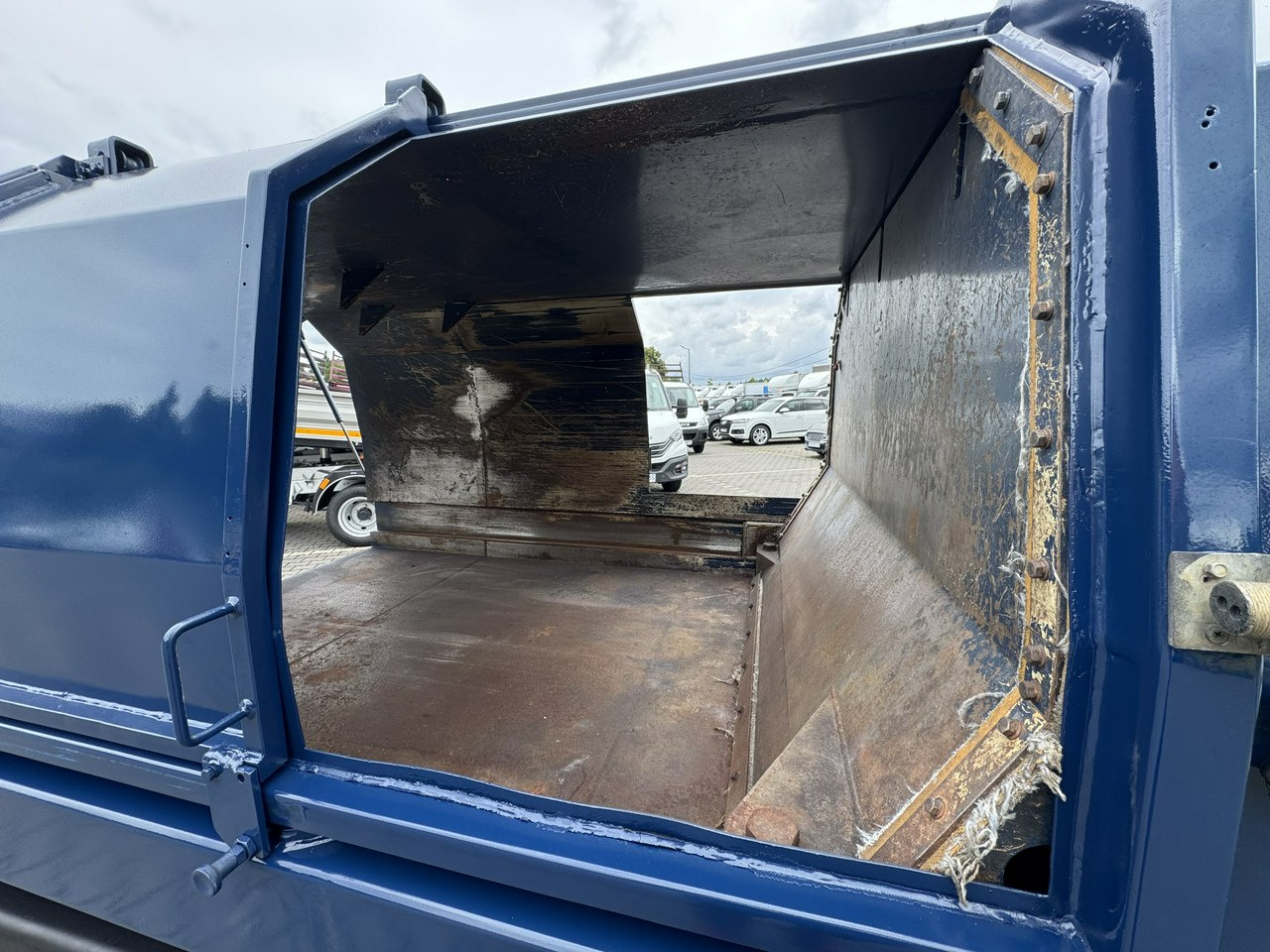 Šiukšliavežis Mitsubishi Canter: foto 9