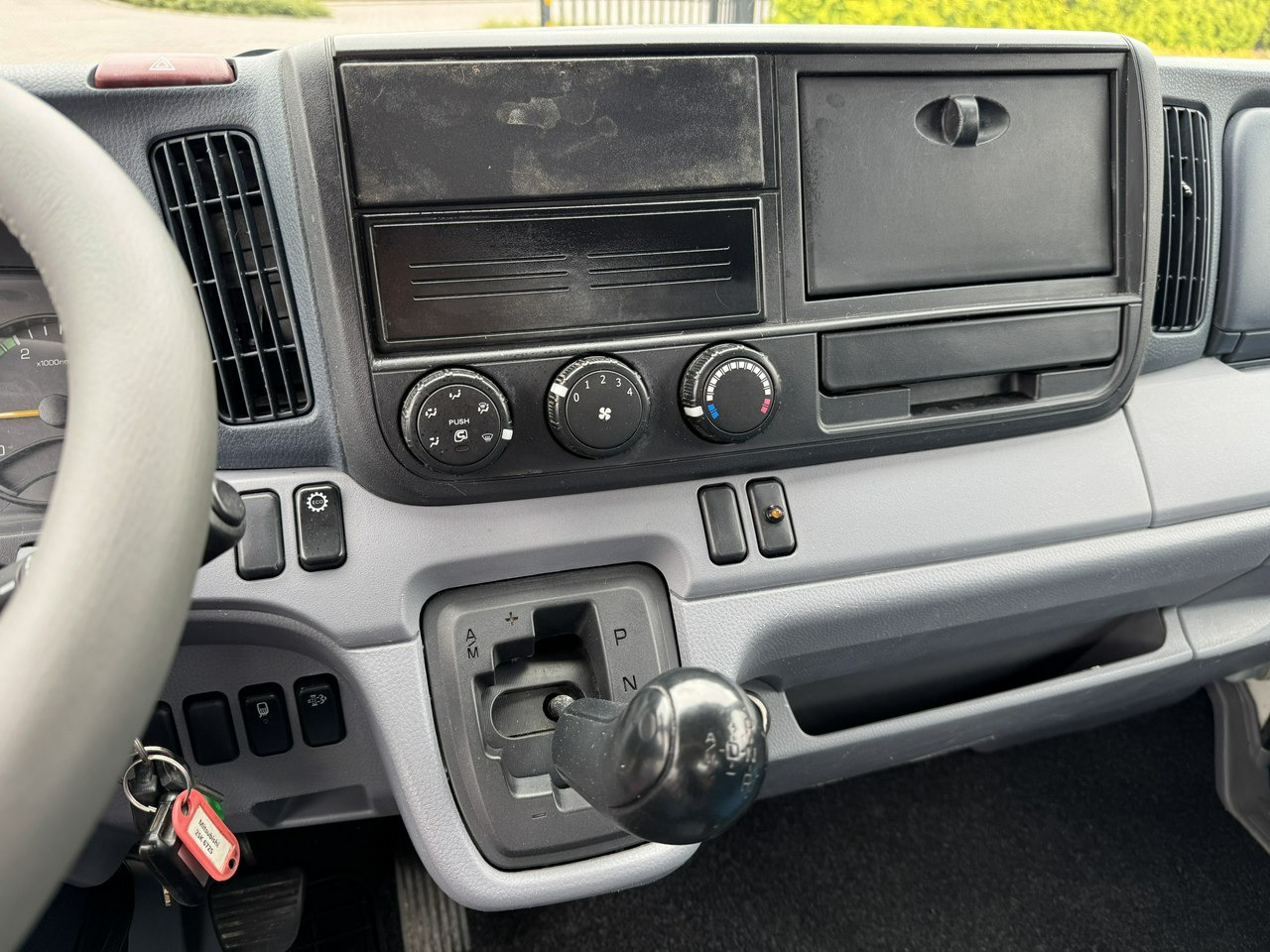 Šiukšliavežis Mitsubishi Canter: foto 29