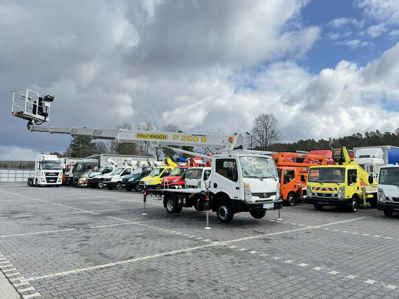 Nissan Cabstar - Autobokštelio: foto 5 Nissan Cabstar - Autobokštelio: foto 5