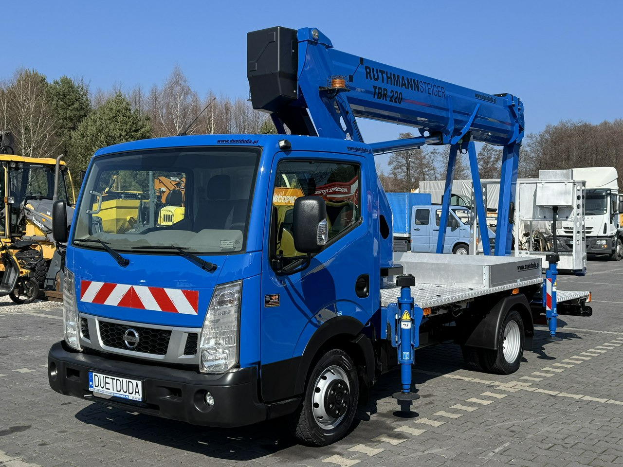 Nissan Cabstar - Autobokštelio: foto 5 Nissan Cabstar - Autobokštelio: foto 5