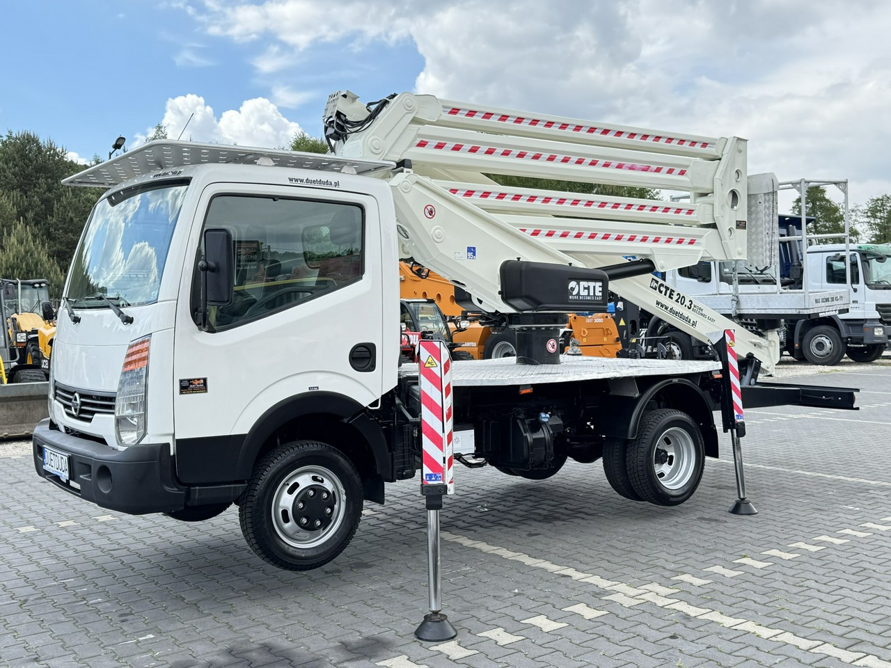 Nissan Cabstar - Autobokštelio: foto 4 Nissan Cabstar - Autobokštelio: foto 4