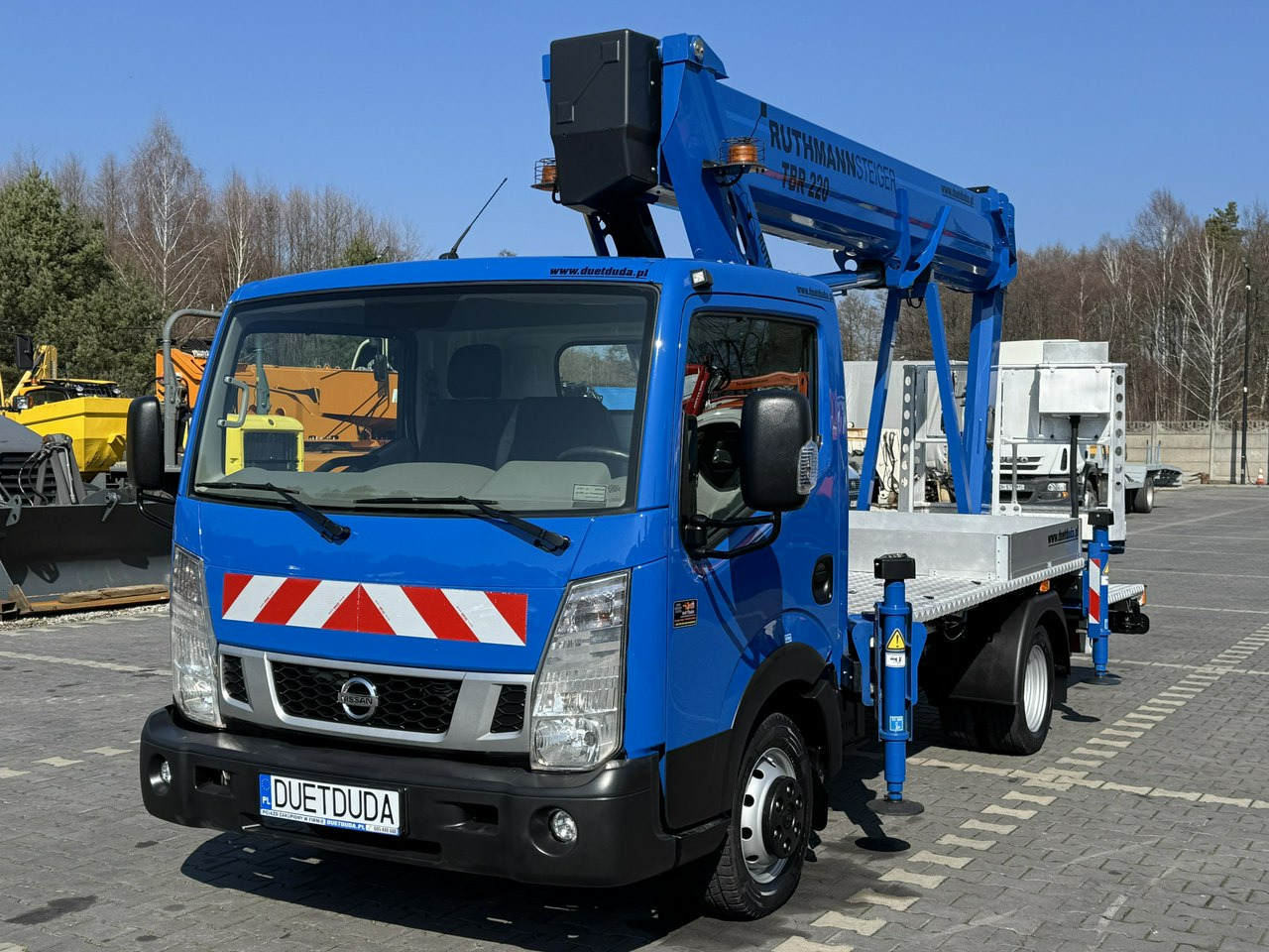 Nissan Cabstar - Autobokštelio: foto 3 Nissan Cabstar - Autobokštelio: foto 3