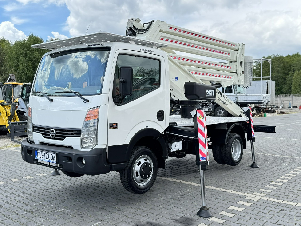 Nissan Cabstar - Autobokštelio: foto 2 Nissan Cabstar - Autobokštelio: foto 2