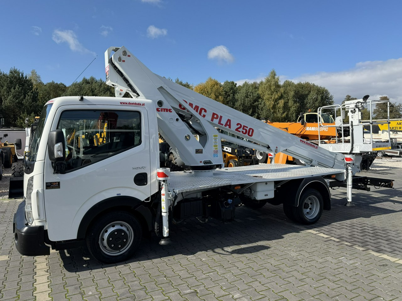 Renault Maxity - Autobokštelio: foto 2 Renault Maxity - Autobokštelio: foto 2