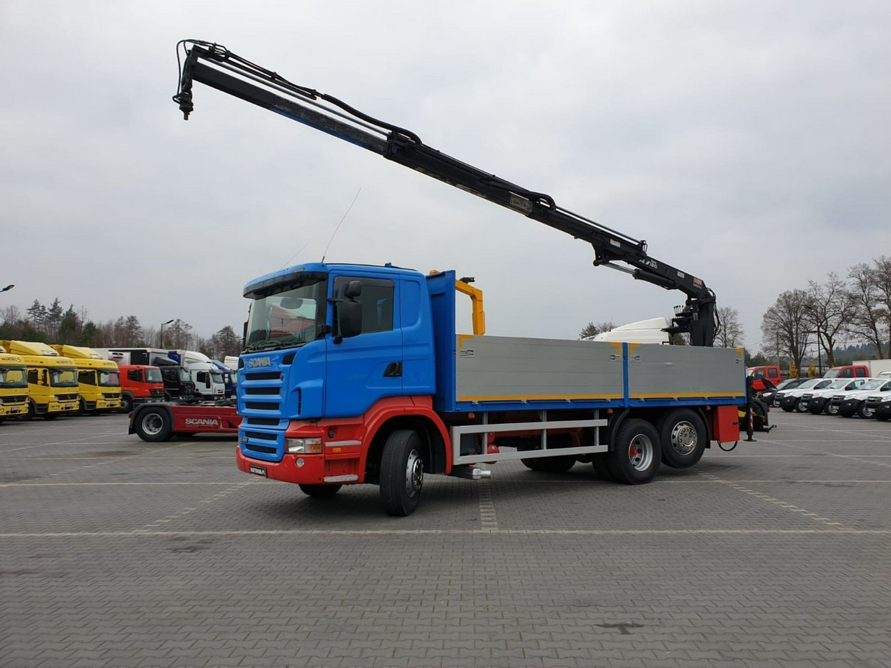 Scania R 400 LB 6x2 HDS Budowlanka Widły Oś Skrętna Super Stan - Platforminis/ Bortinis sunkvežimis, Sunkvežimis su kranu: foto 2 Scania R 400 LB 6x2 HDS Budowlanka Widły Oś Skrętna Super Stan - Platforminis/ Bortinis sunkvežimis, Sunkvežimis su kranu: foto 2