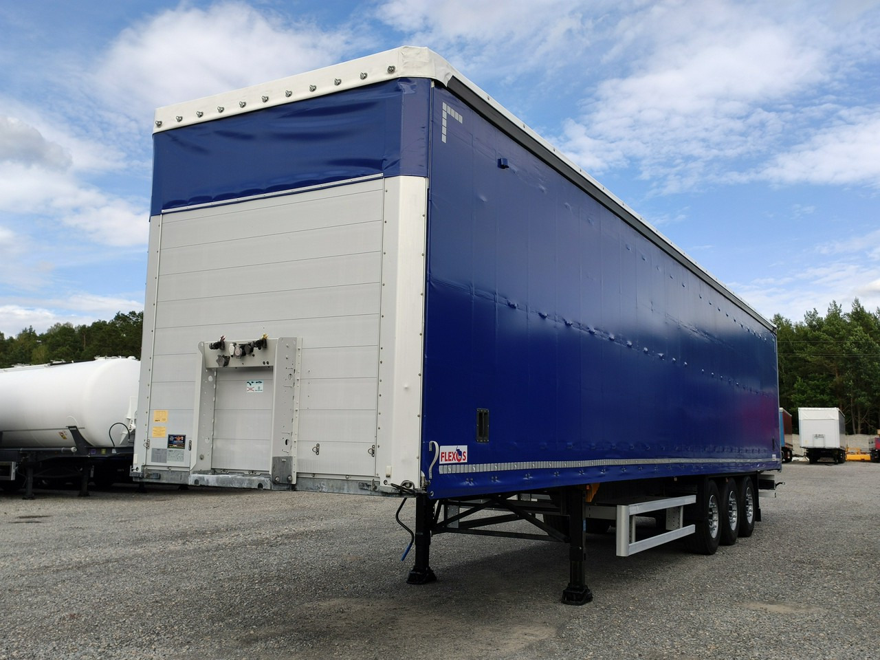 Schmitz Cargobull Firana Szybki Załadunek Idealna Do Piwa Wody ITP... - Tentinė puspriekabė: foto 3 Schmitz Cargobull Firana Szybki Załadunek Idealna Do Piwa Wody ITP... - Tentinė puspriekabė: foto 3