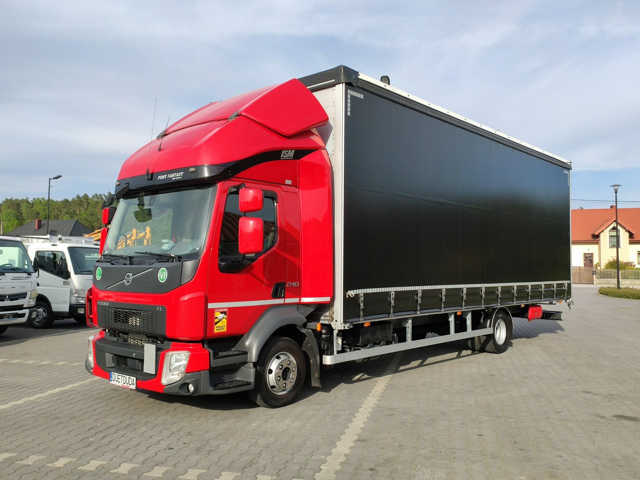 Volvo FL12.240 E6 Firana Tył Drzwi Dach Zsuwany Bogato Wyposażony !!! - Tentinis sunkvežimis: foto 4 Volvo FL12.240 E6 Firana Tył Drzwi Dach Zsuwany Bogato Wyposażony !!! - Tentinis sunkvežimis: foto 4
