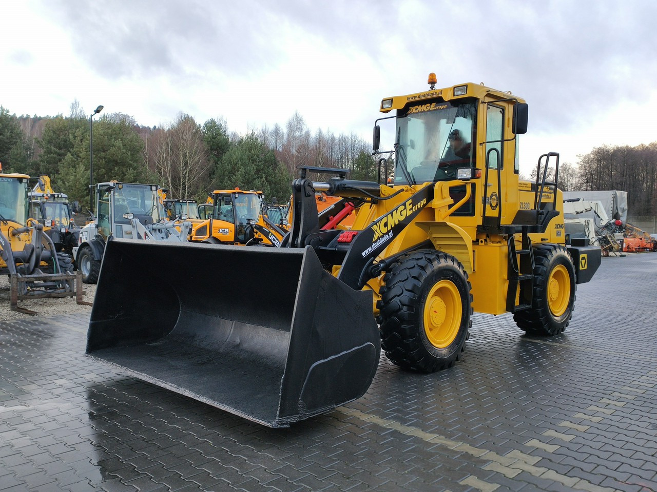 XCMG ZL 30G Centralne smarowanie Klimatyzacja 10T Super Stan !!! - Ratinis krautuvas: foto 5 XCMG ZL 30G Centralne smarowanie Klimatyzacja 10T Super Stan !!! - Ratinis krautuvas: foto 5