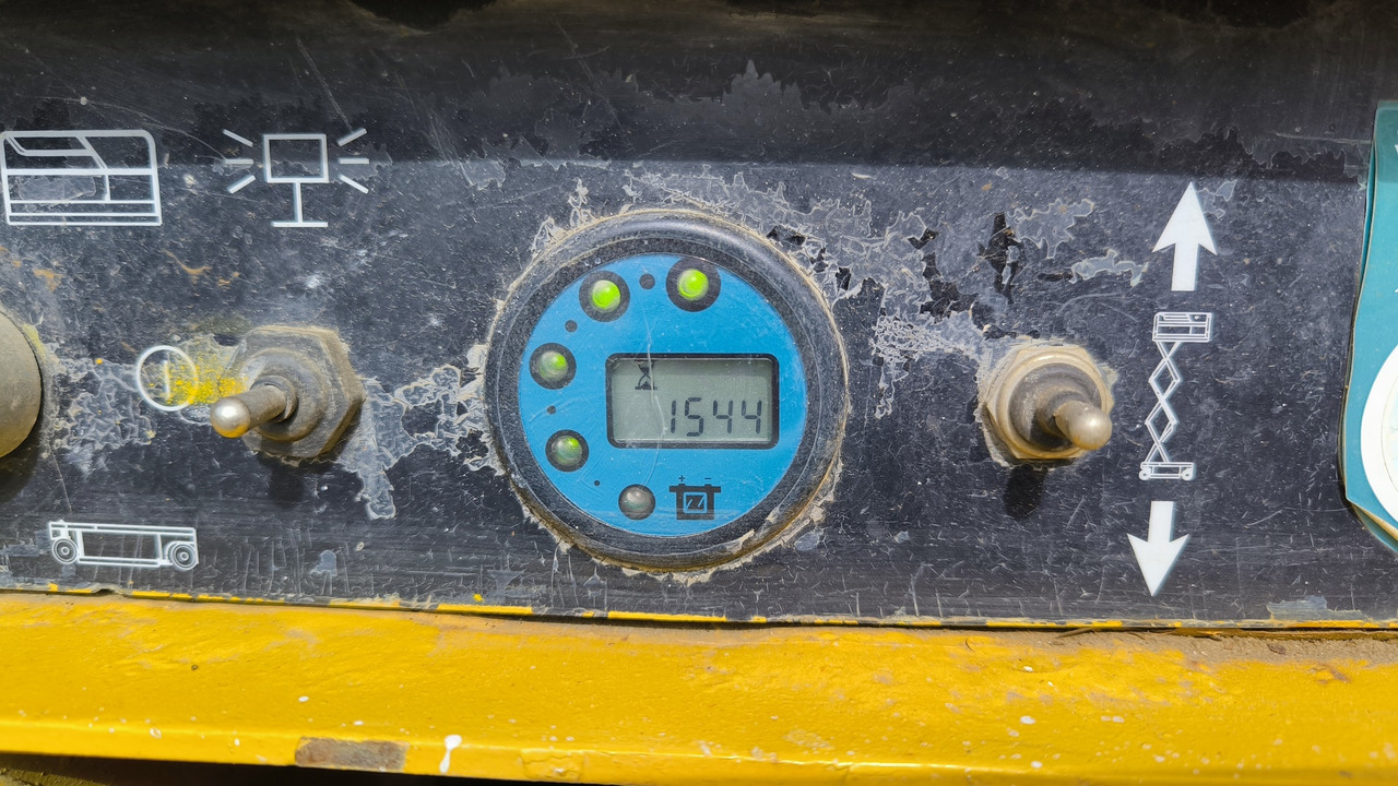 Žirklinis keltuvas HULOTTE Compact 12: foto 9 Žirklinis keltuvas HULOTTE Compact 12: foto 9