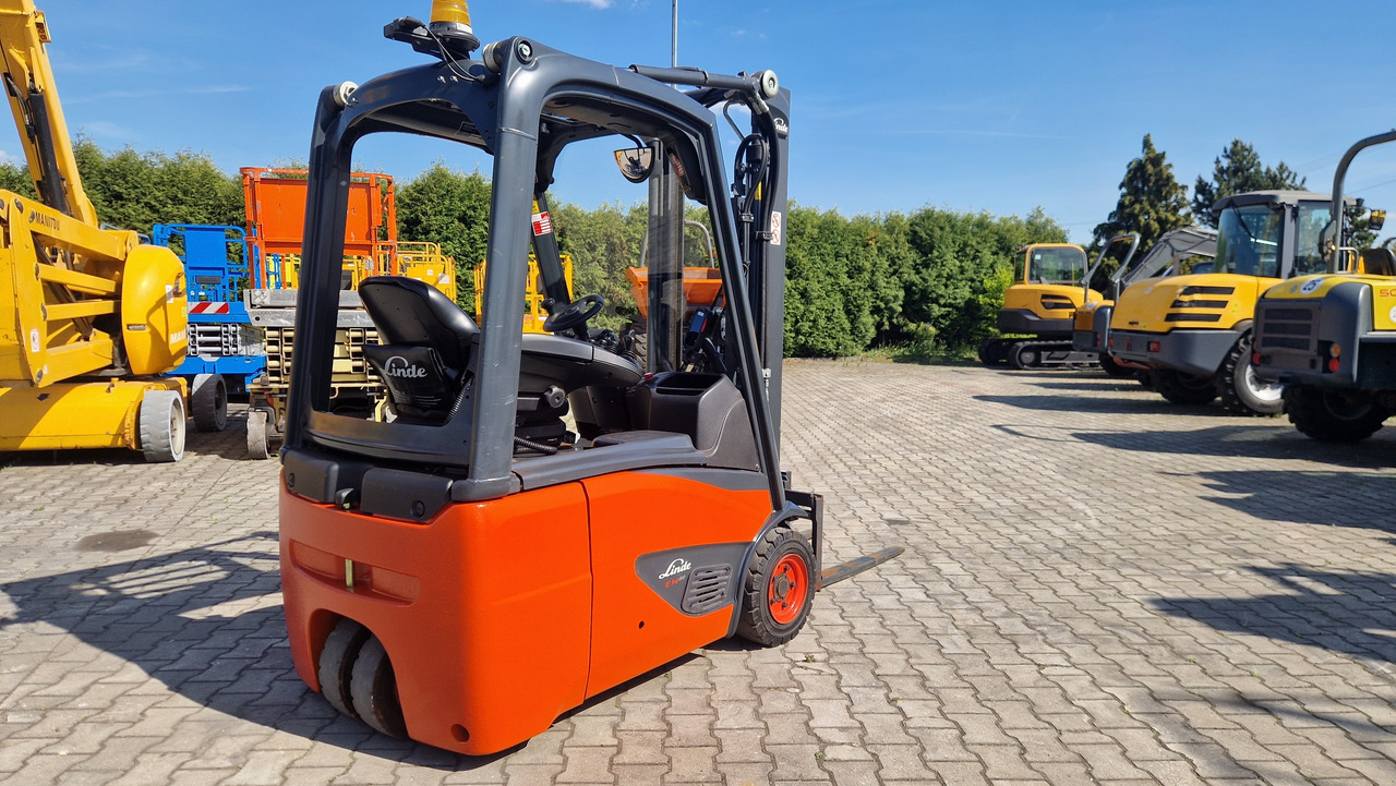 LINDE E 14 EVO - Elektrinis krautuvas: foto 2 LINDE E 14 EVO - Elektrinis krautuvas: foto 2