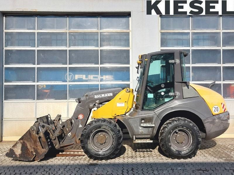 Ahlmann AS 900 - Ratinis krautuvas: foto 1 Ahlmann AS 900 - Ratinis krautuvas: foto 1