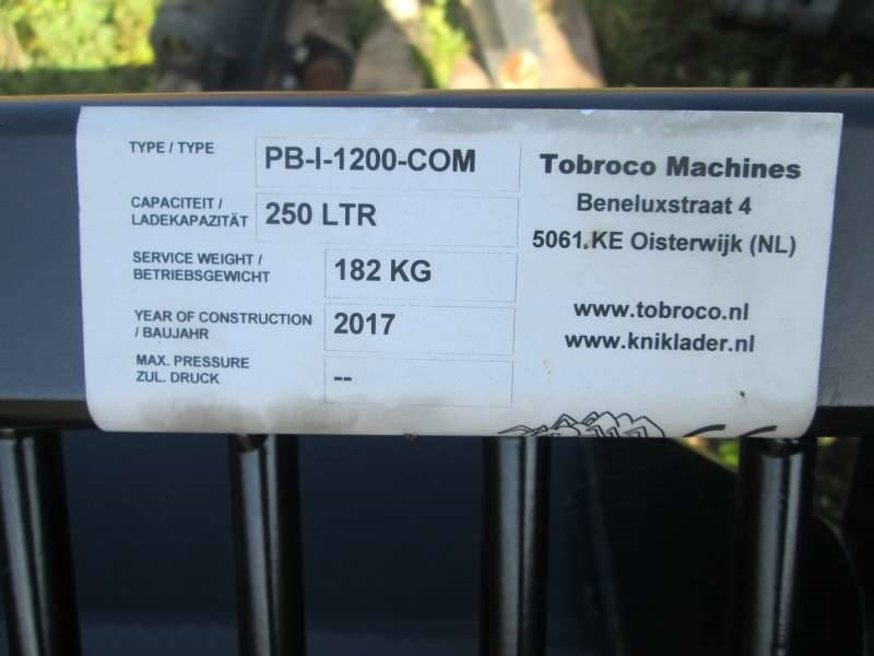 GiANT Gitterschaufel D245 1200MM SWE  - Kaušas - Statybinė technika: foto 1 GiANT Gitterschaufel D245 1200MM SWE  - Kaušas - Statybinė technika: foto 1