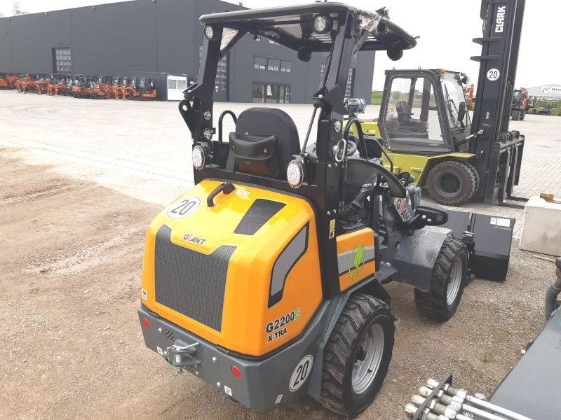 Giant G 2200 E X-Tra Elektro / electric - Mini krautuvas: foto 4 Giant G 2200 E X-Tra Elektro / electric - Mini krautuvas: foto 4
