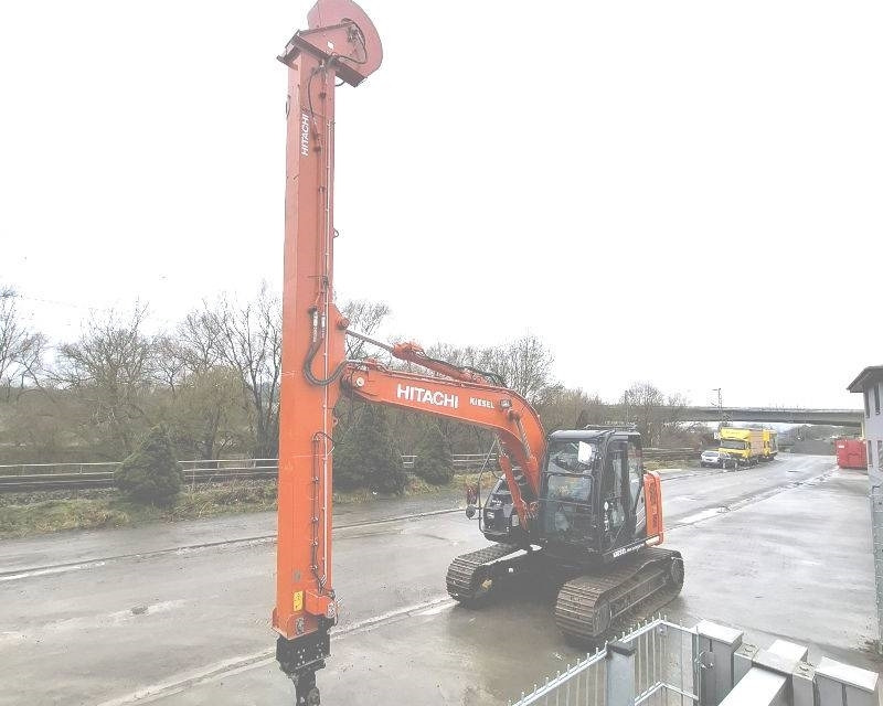 Hitachi ZX 135 US-6 Teledipper - Vikšrinis ekskavatorius: foto 2 Hitachi ZX 135 US-6 Teledipper - Vikšrinis ekskavatorius: foto 2