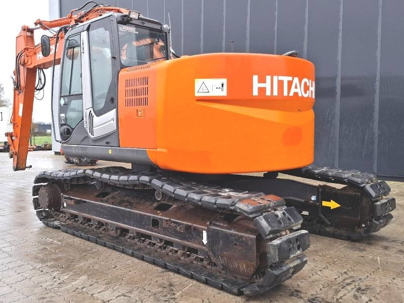 Hitachi ZX 225 USLC-3 - Vikšrinis ekskavatorius: foto 3 Hitachi ZX 225 USLC-3 - Vikšrinis ekskavatorius: foto 3