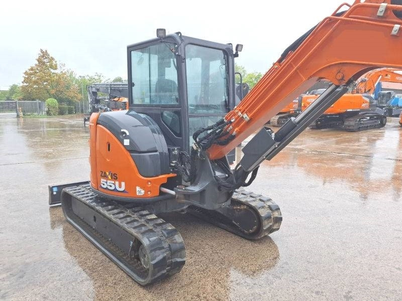 Hitachi ZX 55 U-6 - Mini ekskavatorius: foto 4 Hitachi ZX 55 U-6 - Mini ekskavatorius: foto 4