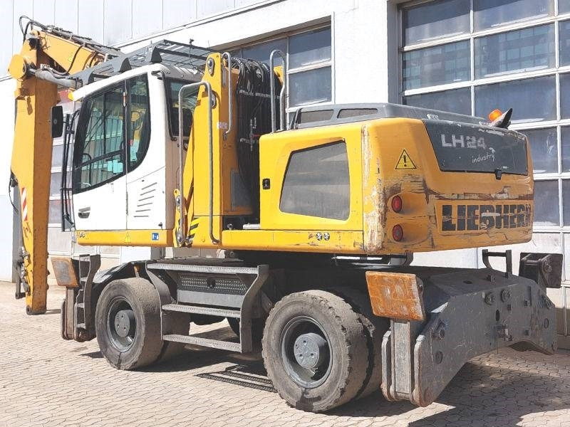 Liebherr LH 24 - Ekskavatorius su ilga strėle: foto 3 Liebherr LH 24 - Ekskavatorius su ilga strėle: foto 3