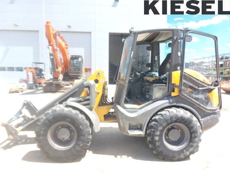 Mecalac AX 1000 - Ratinis krautuvas: foto 1 Mecalac AX 1000 - Ratinis krautuvas: foto 1