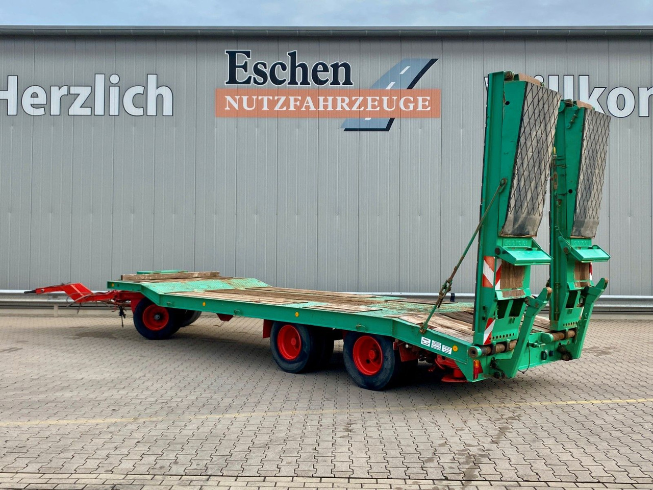 Goldhofer TU3-24/80 Tieflader*Wechselzugauge*Trommelbremse - Žemo profilio platforma priekaba: foto 3 Goldhofer TU3-24/80 Tieflader*Wechselzugauge*Trommelbremse - Žemo profilio platforma priekaba: foto 3
