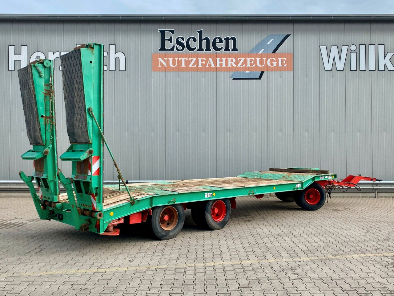 Goldhofer TU3-24/80 Tieflader*Wechselzugauge*Trommelbremse - Žemo profilio platforma priekaba: foto 4 Goldhofer TU3-24/80 Tieflader*Wechselzugauge*Trommelbremse - Žemo profilio platforma priekaba: foto 4