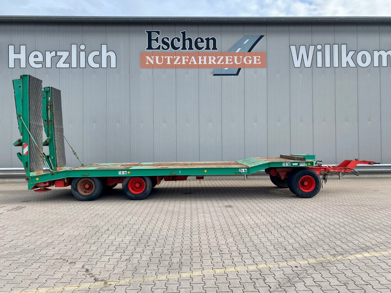 Goldhofer TU3-24/80 Tieflader*Wechselzugauge*Trommelbremse - Žemo profilio platforma priekaba: foto 5 Goldhofer TU3-24/80 Tieflader*Wechselzugauge*Trommelbremse - Žemo profilio platforma priekaba: foto 5