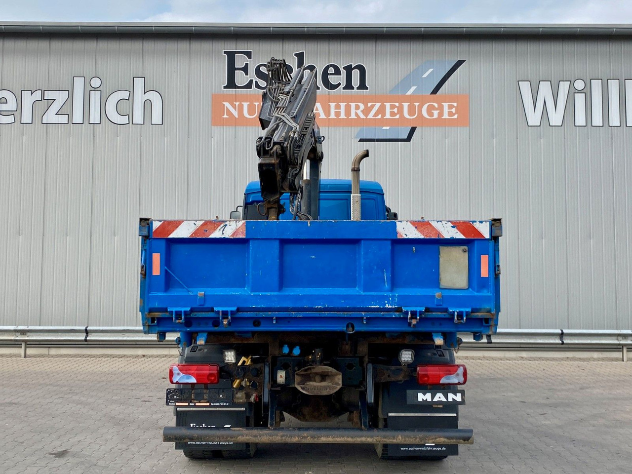 MAN TGA 18.360 4x4H BL*HIAB 122 BS-2*Dautel 3-Seiten - Savivartis sunkvežimis, Sunkvežimis su kranu: foto 5 MAN TGA 18.360 4x4H BL*HIAB 122 BS-2*Dautel 3-Seiten - Savivartis sunkvežimis, Sunkvežimis su kranu: foto 5