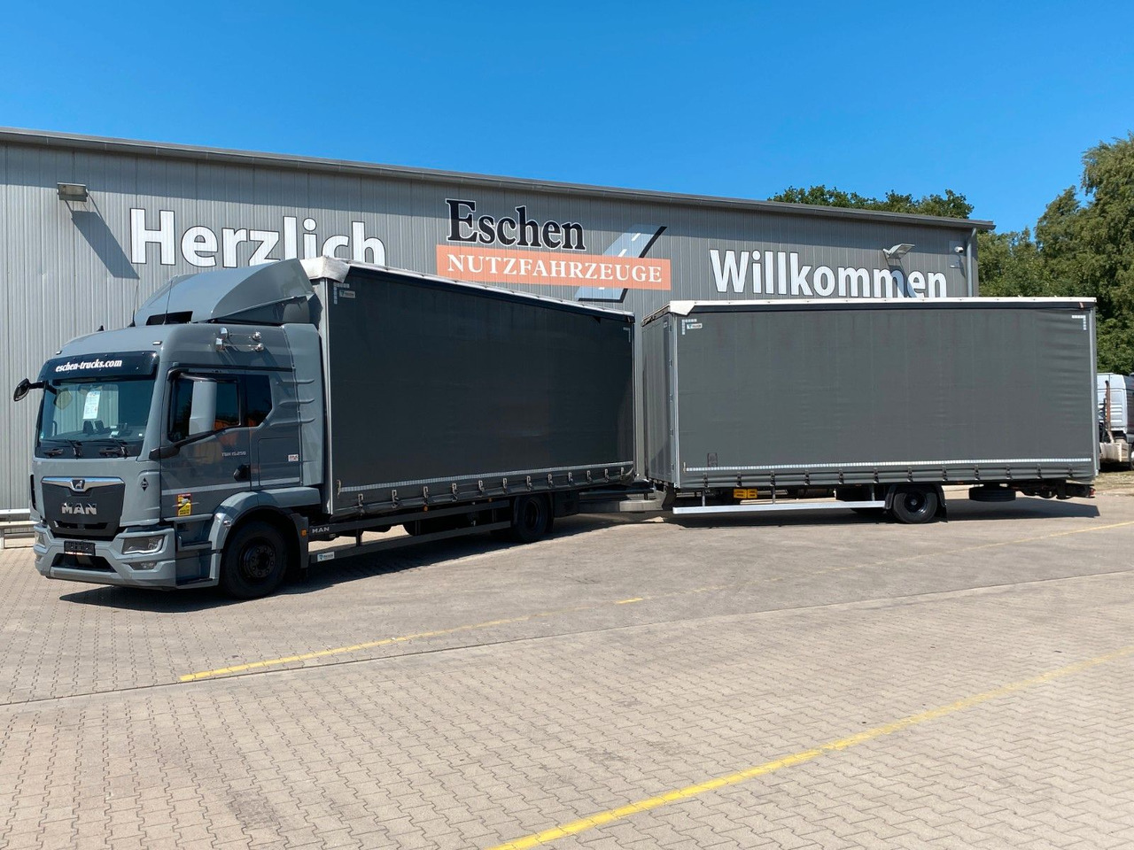 MAN TGM 15.250 + Redos Anhänger GESAMTZUG|Durchlader - Tentinis sunkvežimis: foto 1 MAN TGM 15.250 + Redos Anhänger GESAMTZUG|Durchlader - Tentinis sunkvežimis: foto 1