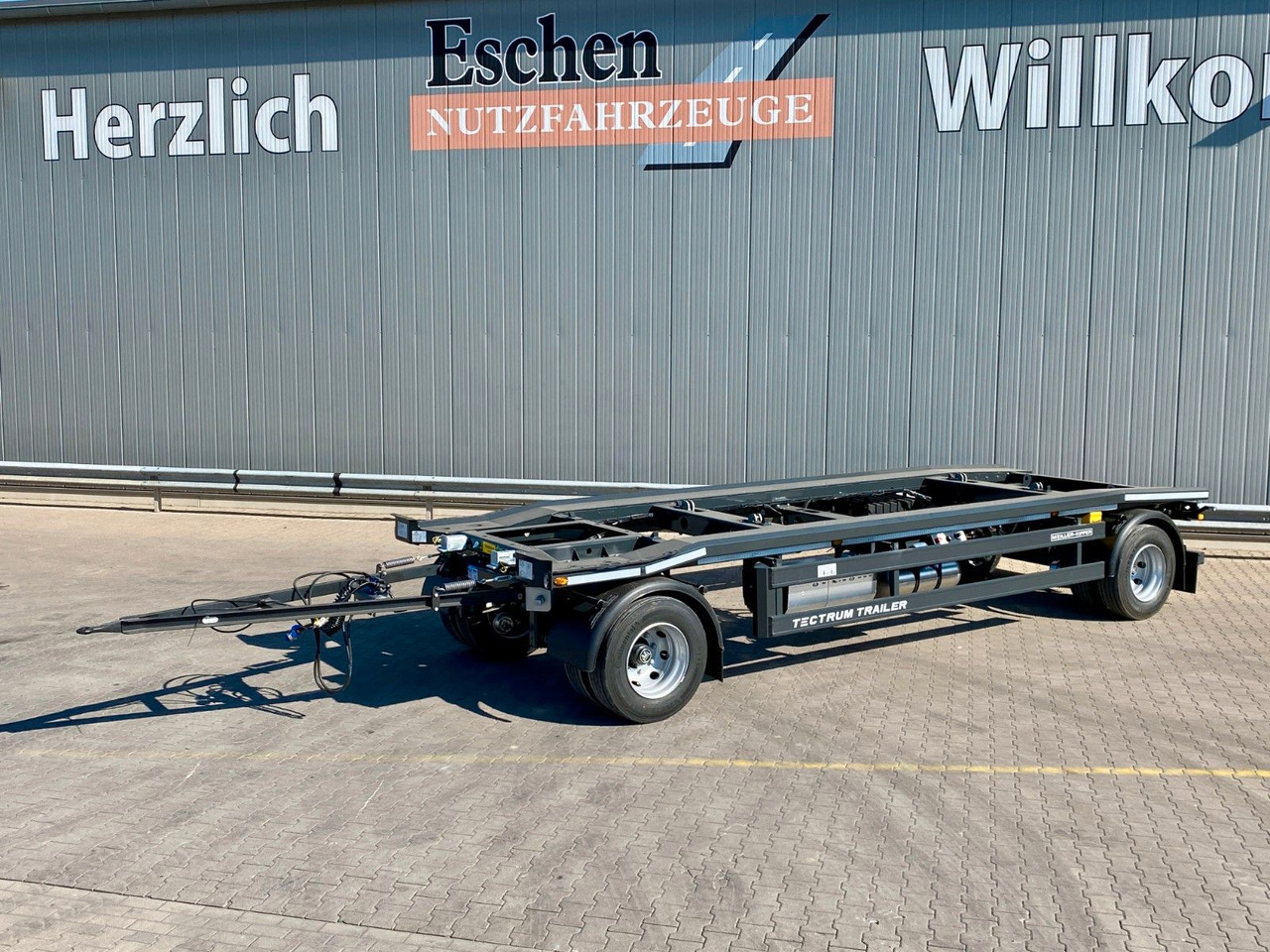Meiller MG 18 ZO 5,4 NEU*Rückfahrkamera*Werkzeugkasten Meiller MG 18 ZO 5,4 | NEU*Rückfahrkamera*Werkzeugkasten - Kablio/ Skip loader priekaba: foto 1 Meiller MG 18 ZO 5,4 NEU*Rückfahrkamera*Werkzeugkasten Meiller MG 18 ZO 5,4 | NEU*Rückfahrkamera*Werkzeugkasten - Kablio/ Skip loader priekaba: foto 1