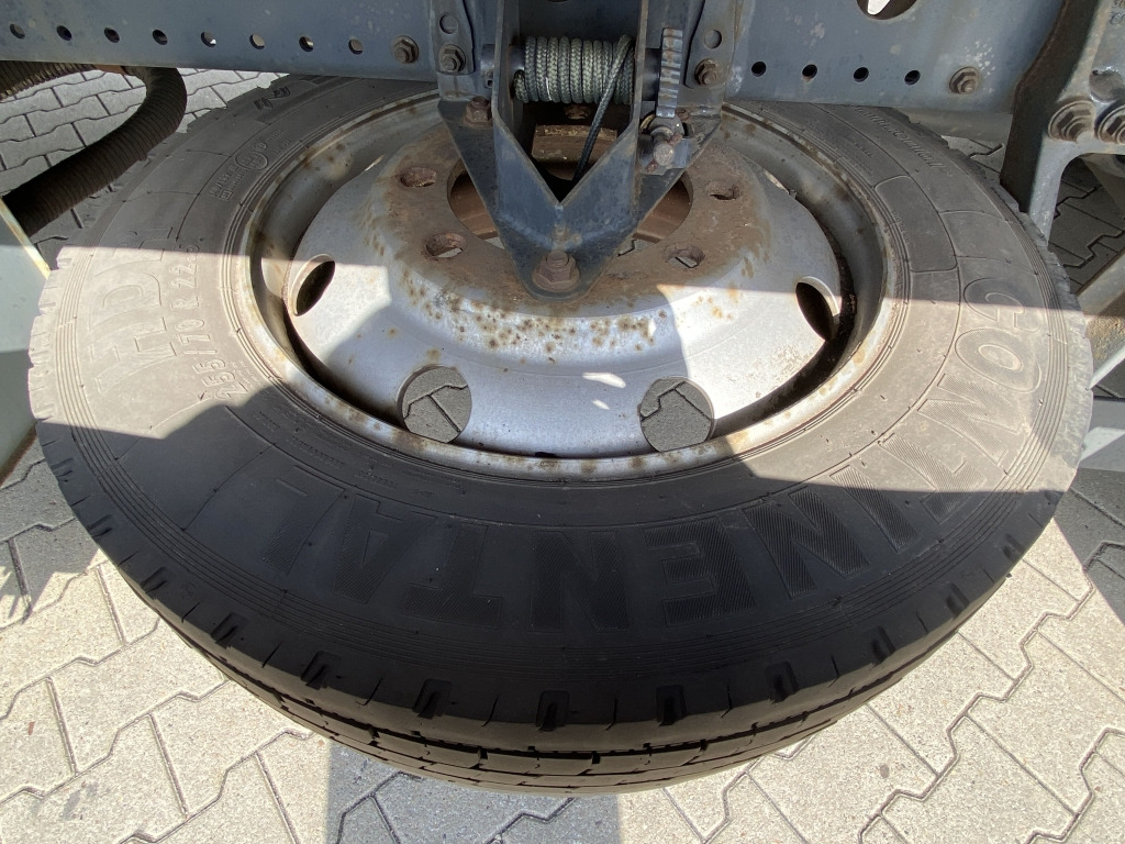 Mercedes-Benz 1224 L Atego / HIAB-Kran / Glastransporter - Platforminis/ Bortinis sunkvežimis, Sunkvežimis su kranu: foto 2 Mercedes-Benz 1224 L Atego / HIAB-Kran / Glastransporter - Platforminis/ Bortinis sunkvežimis, Sunkvežimis su kranu: foto 2