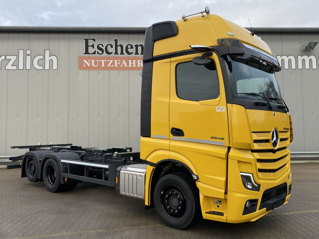 Konteineris-vežimus/ Sukeisti kūną sunkvežimis Mercedes-Benz 2542 L 6x2 Actros Giga-Space: foto 8 Konteineris-vežimus/ Sukeisti kūną sunkvežimis Mercedes-Benz 2542 L 6x2 Actros Giga-Space: foto 8