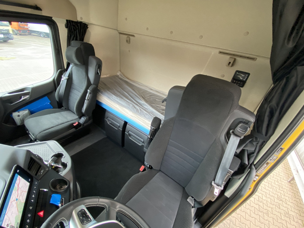 Konteineris-vežimus/ Sukeisti kūną sunkvežimis Mercedes-Benz 2542 L 6x2 Actros Giga-Space: foto 20 Konteineris-vežimus/ Sukeisti kūną sunkvežimis Mercedes-Benz 2542 L 6x2 Actros Giga-Space: foto 20