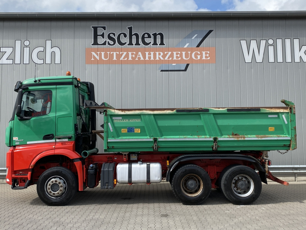Mercedes-Benz 2652 K Arocs 6x4 - Savivartis sunkvežimis: foto 3 Mercedes-Benz 2652 K Arocs 6x4 - Savivartis sunkvežimis: foto 3