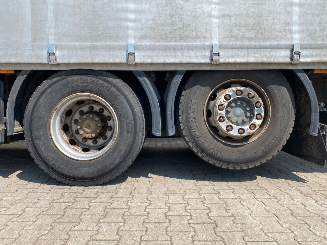 Mercedes-Benz Actros 2541| beidseitig Gardine*Edscha*AHK*Klima - Tentinis sunkvežimis: foto 4 Mercedes-Benz Actros 2541| beidseitig Gardine*Edscha*AHK*Klima - Tentinis sunkvežimis: foto 4