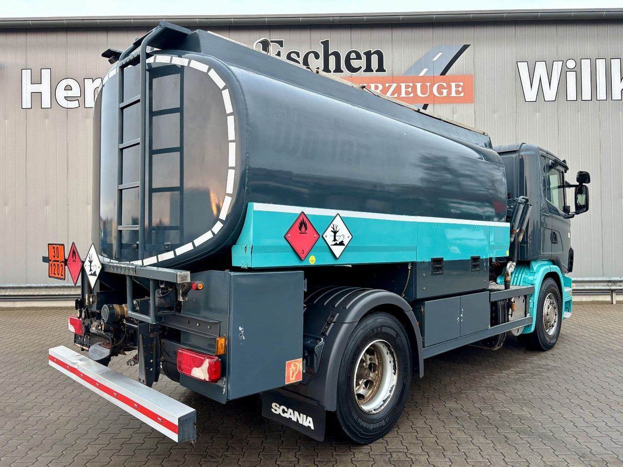 Scania G420 Esterer A3 | 2x Kammern*Oben/Unten*Retarder - Autocisterna: foto 5 Scania G420 Esterer A3 | 2x Kammern*Oben/Unten*Retarder - Autocisterna: foto 5