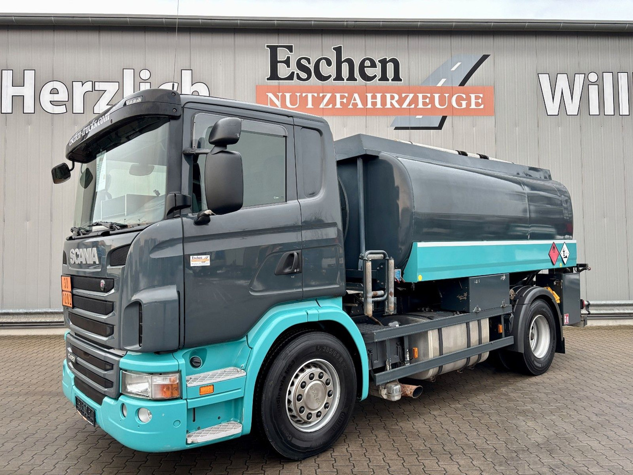Scania G420 Esterer A3 | 2x Kammern*Oben/Unten*Retarder - Autocisterna: foto 1 Scania G420 Esterer A3 | 2x Kammern*Oben/Unten*Retarder - Autocisterna: foto 1