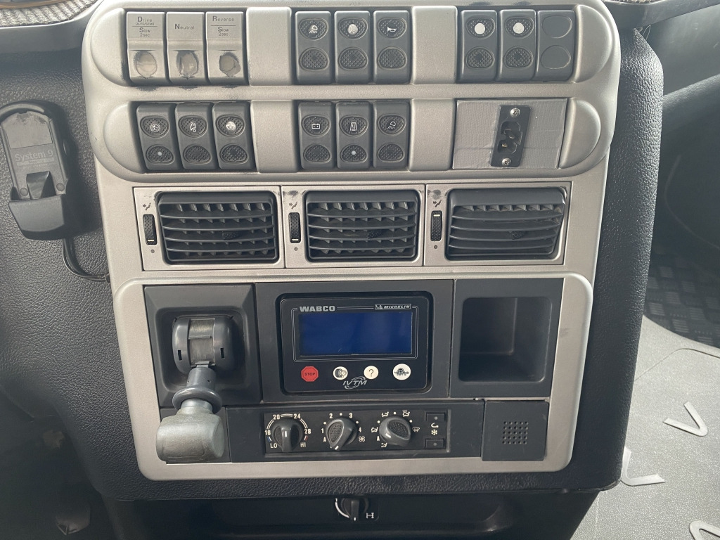 Vilkikas Iveco AS 440 S 46 T/P: foto 16 Vilkikas Iveco AS 440 S 46 T/P: foto 16