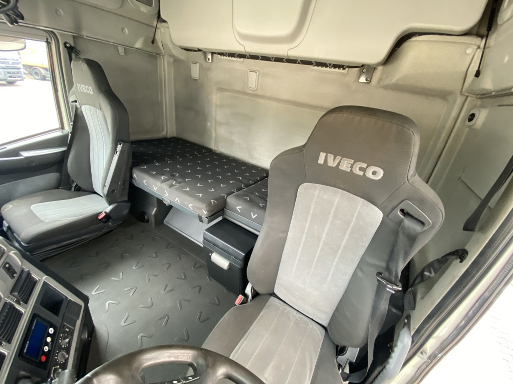 Vilkikas Iveco AS 440 S 46 T/P: foto 11 Vilkikas Iveco AS 440 S 46 T/P: foto 11