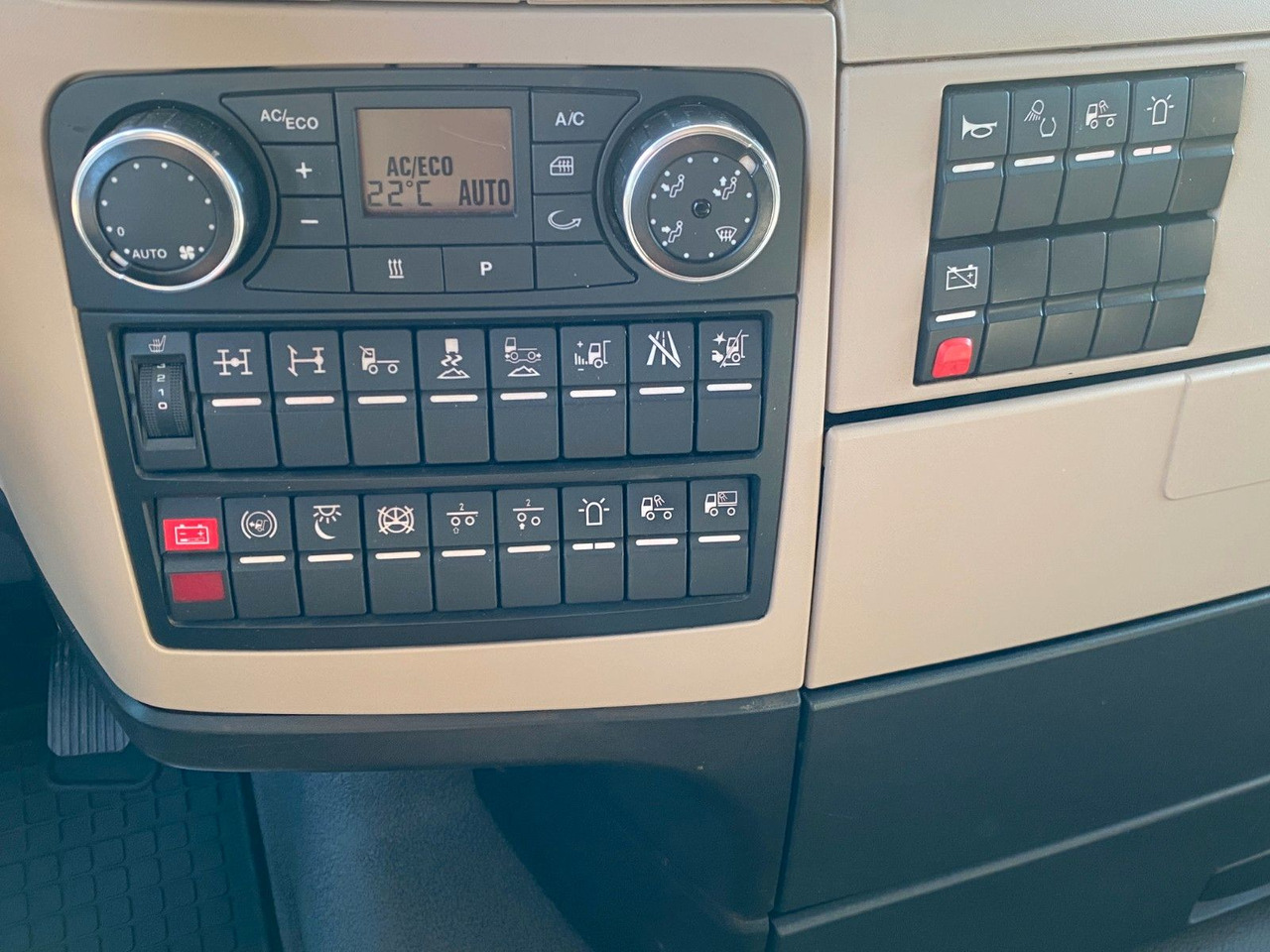 Nauja Vilkikas MAN TGX 33.580 6x4 BLS | D38*XLX*Navi*Retarder*ACC: foto 19
