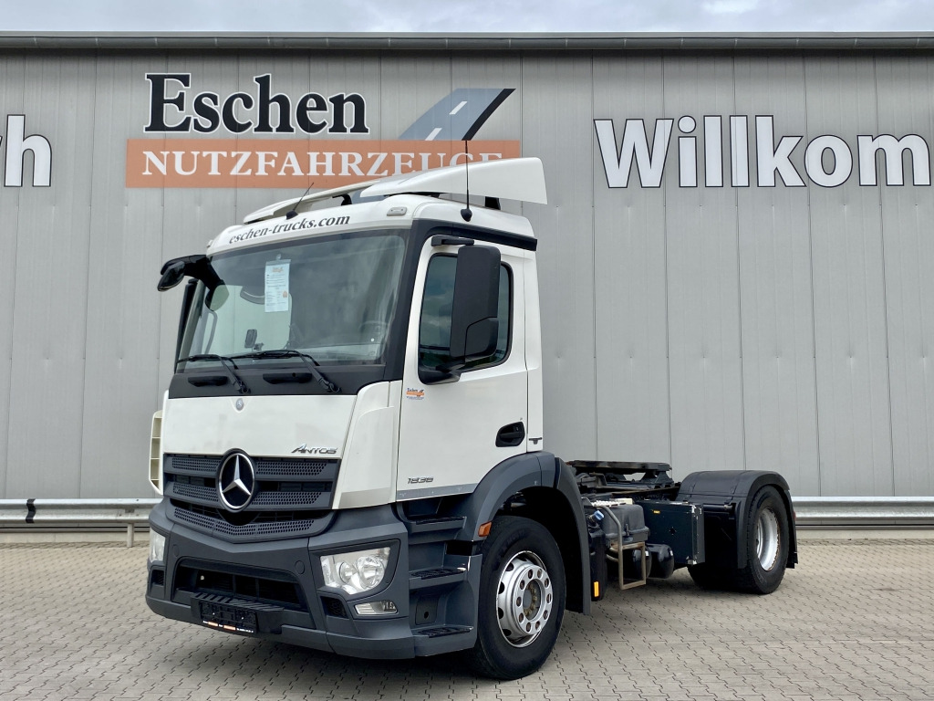 Vilkikas Mercedes-Benz 1836 LS 4x2 Antos: foto 1