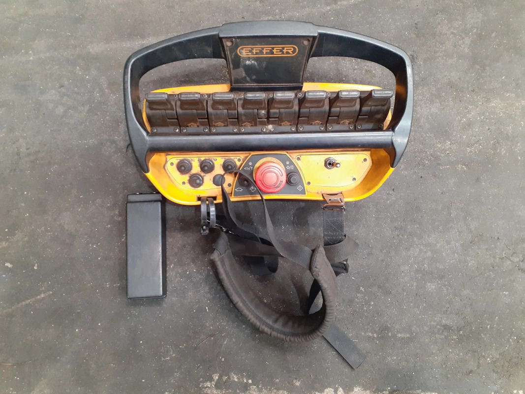 Grúa Effer 100 - 3S - Kranas-manipuliatorius - Sunkvežimis: foto 5 Grúa Effer 100 - 3S - Kranas-manipuliatorius - Sunkvežimis: foto 5