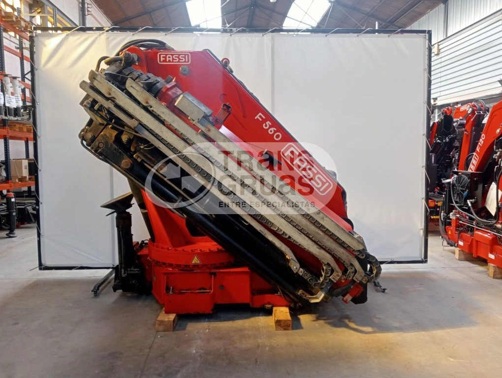 Grúa Fassi F560AXP.26 - Kranas-manipuliatorius - Sunkvežimis: foto 4 Grúa Fassi F560AXP.26 - Kranas-manipuliatorius - Sunkvežimis: foto 4