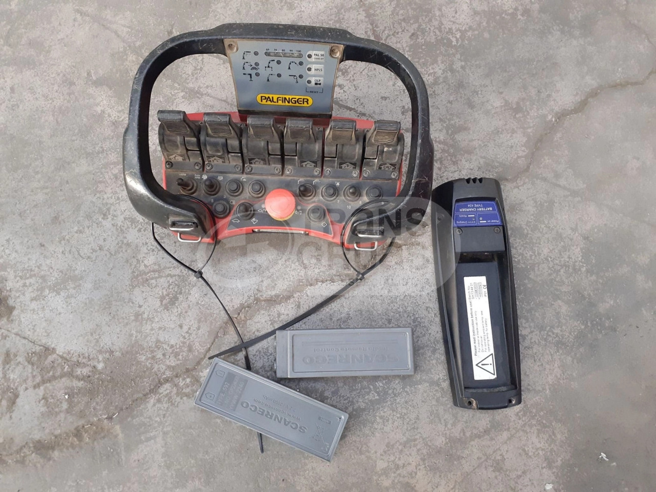 Grúa palfinger PK18002EH - Kranas-manipuliatorius - Sunkvežimis: foto 2 Grúa palfinger PK18002EH - Kranas-manipuliatorius - Sunkvežimis: foto 2