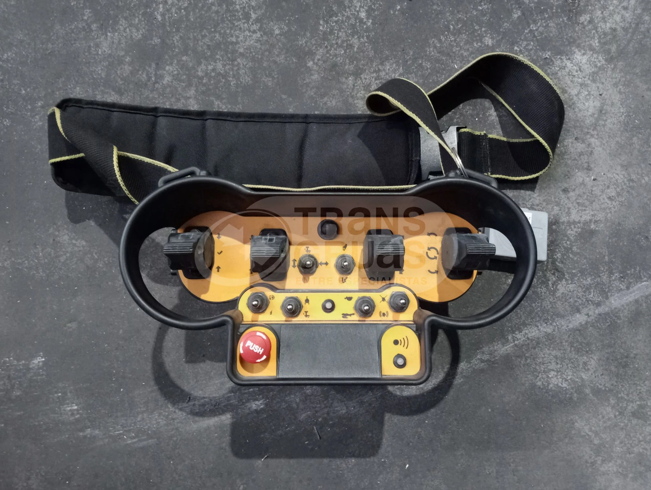 Minigrua sobre orugas UNIC URW-295CP2E - Kita technika: foto 3 Minigrua sobre orugas UNIC URW-295CP2E - Kita technika: foto 3