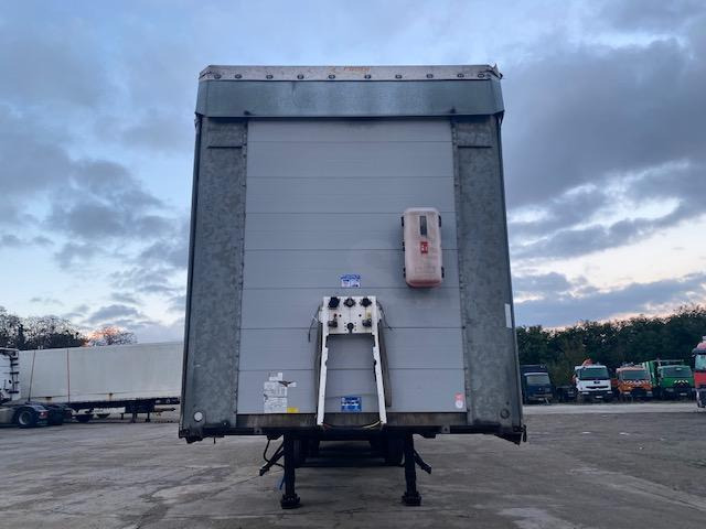 Fliegl - Tentinė puspriekabė: foto 3 Fliegl - Tentinė puspriekabė: foto 3