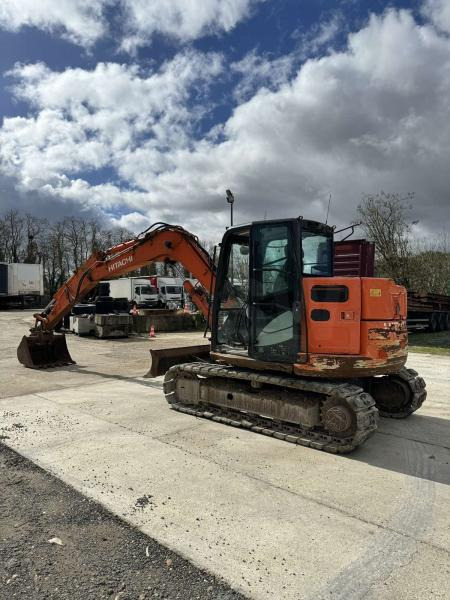 Hitachi ZX85USB-5A - Vikšrinis ekskavatorius: foto 1 Hitachi ZX85USB-5A - Vikšrinis ekskavatorius: foto 1