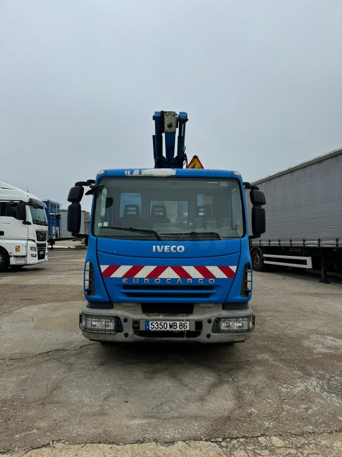 Iveco Eurocargo 100E18 - Autobokštelio: foto 2 Iveco Eurocargo 100E18 - Autobokštelio: foto 2