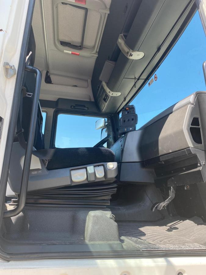 MAN TGX 18.360 - Tentinis sunkvežimis: foto 5 MAN TGX 18.360 - Tentinis sunkvežimis: foto 5
