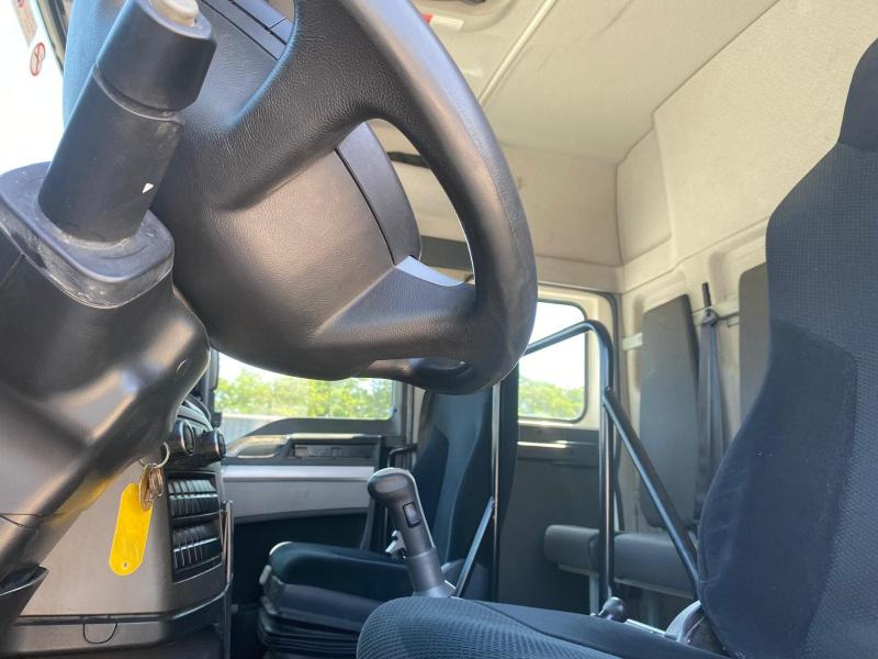 MAN TGX 18.360 - Tentinis sunkvežimis: foto 4 MAN TGX 18.360 - Tentinis sunkvežimis: foto 4