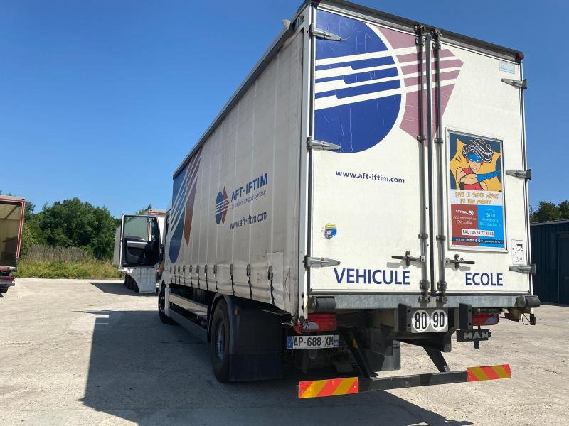 MAN TGX 18.360 - Tentinis sunkvežimis: foto 4 MAN TGX 18.360 - Tentinis sunkvežimis: foto 4
